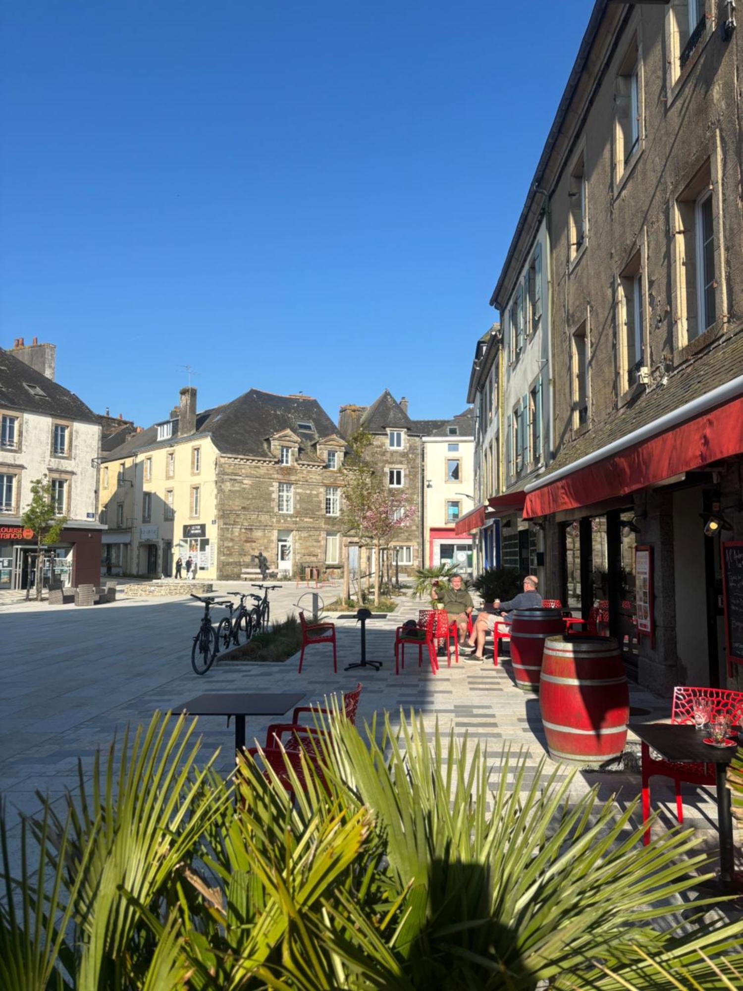 Fontaine Blanche River View, Large Patio & Garden In Central Brittany With Starlink Wifi Treffrin Esterno foto